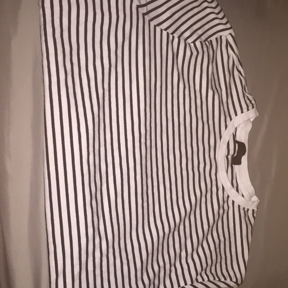 Men’s Scallop T-Shirt - Picture 4 of 4